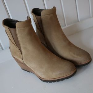 NWT*  Sorel Wedges